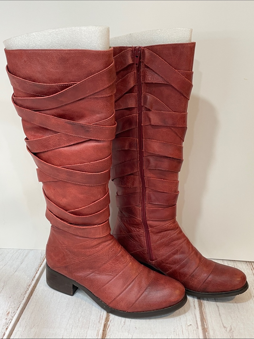 Chocolat Blu Nayo 7.5 Red Leather Tall Riding Boots Burgundy Strappy Knee High